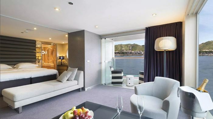 Flodkrydstogt med Scenic Azure - Royal One Bedroom Suite