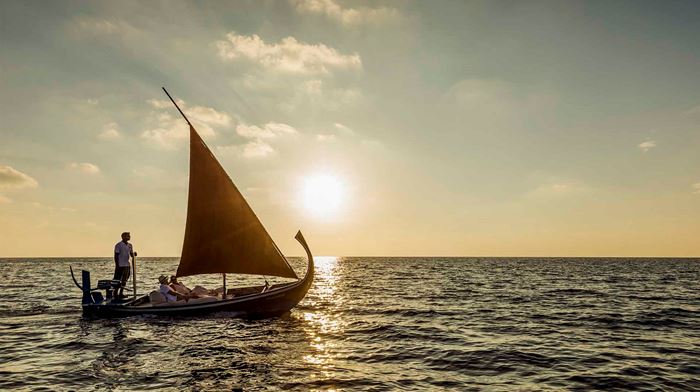 Maldiverne Como Maalifushi Romantic Sunset Sailing