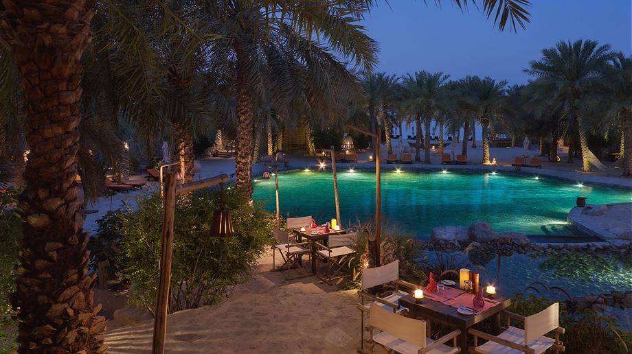 Oman Musandam Six Senses Zighy Bay Summer House Restaurant Aftenlys
