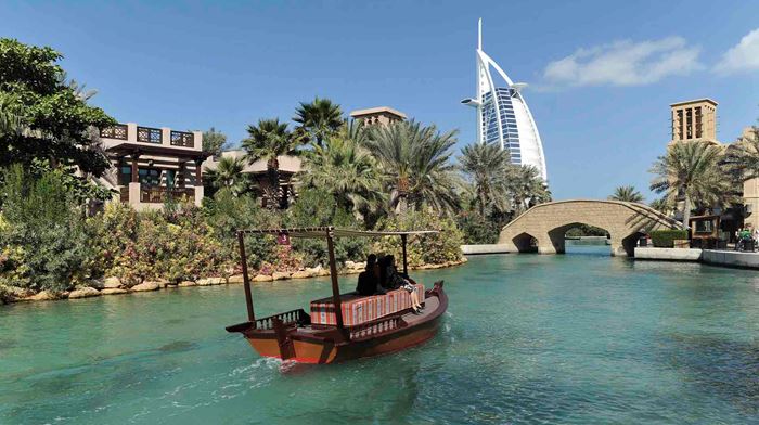 Dubai Madinat Souk Burj Arab