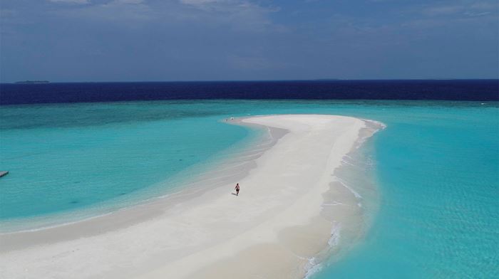 Maldiverne Soneva Fushi Sandbank Person