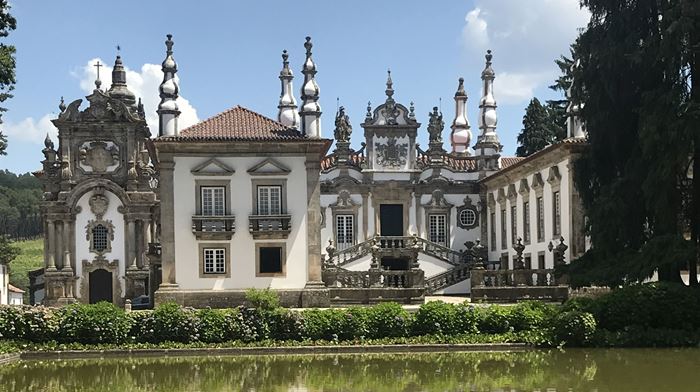 Fundação da Casa de Mateus i Portugal