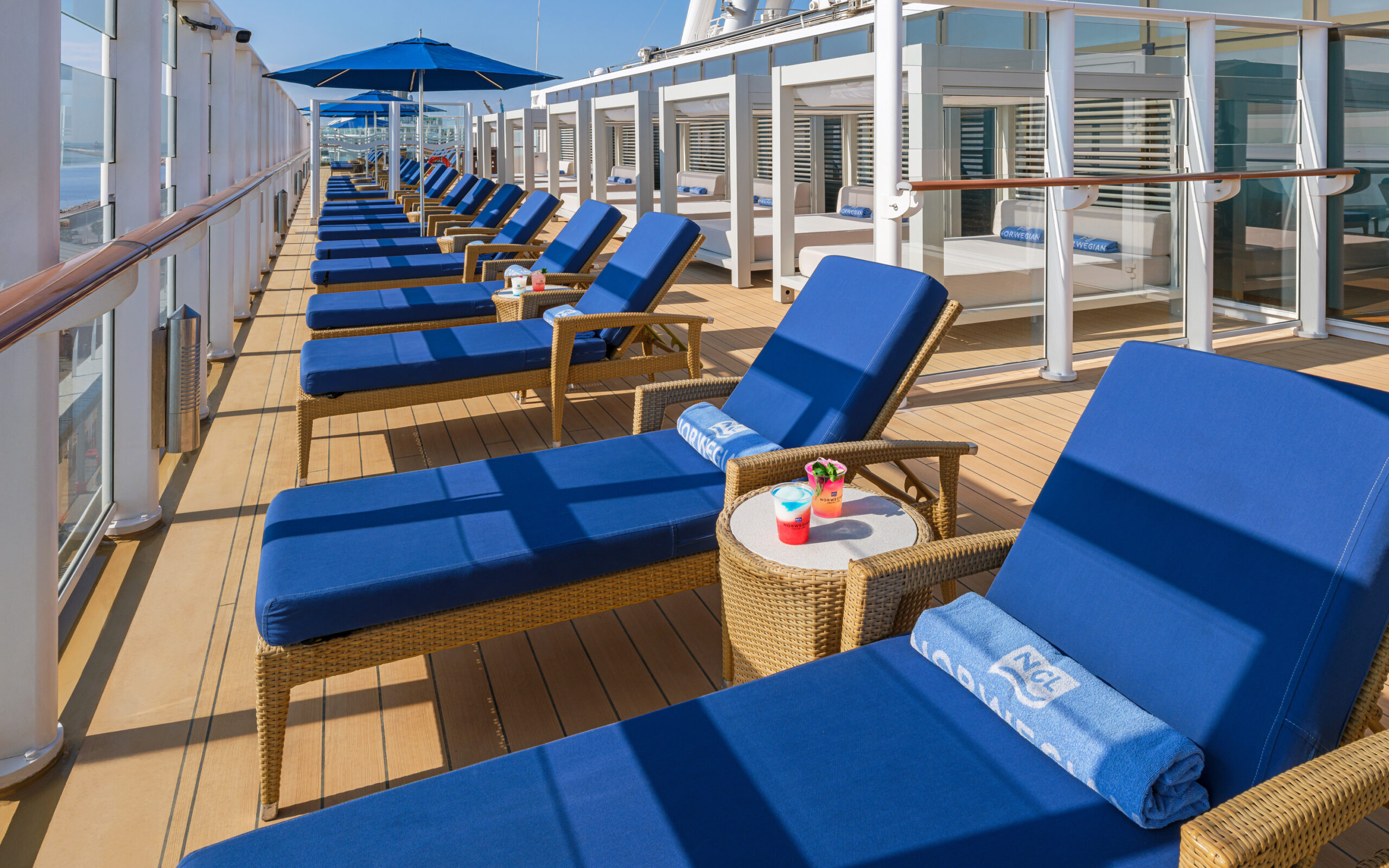 ncl breakaway vibebeachclub low