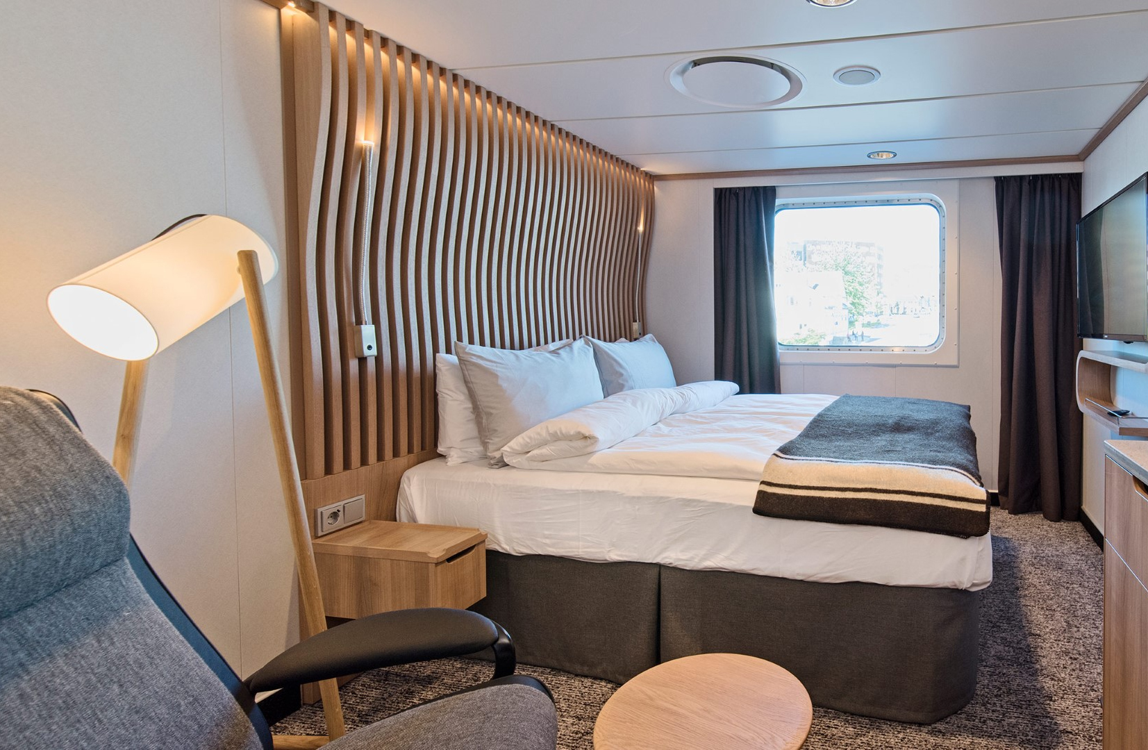 polar outside fridtjof nansen