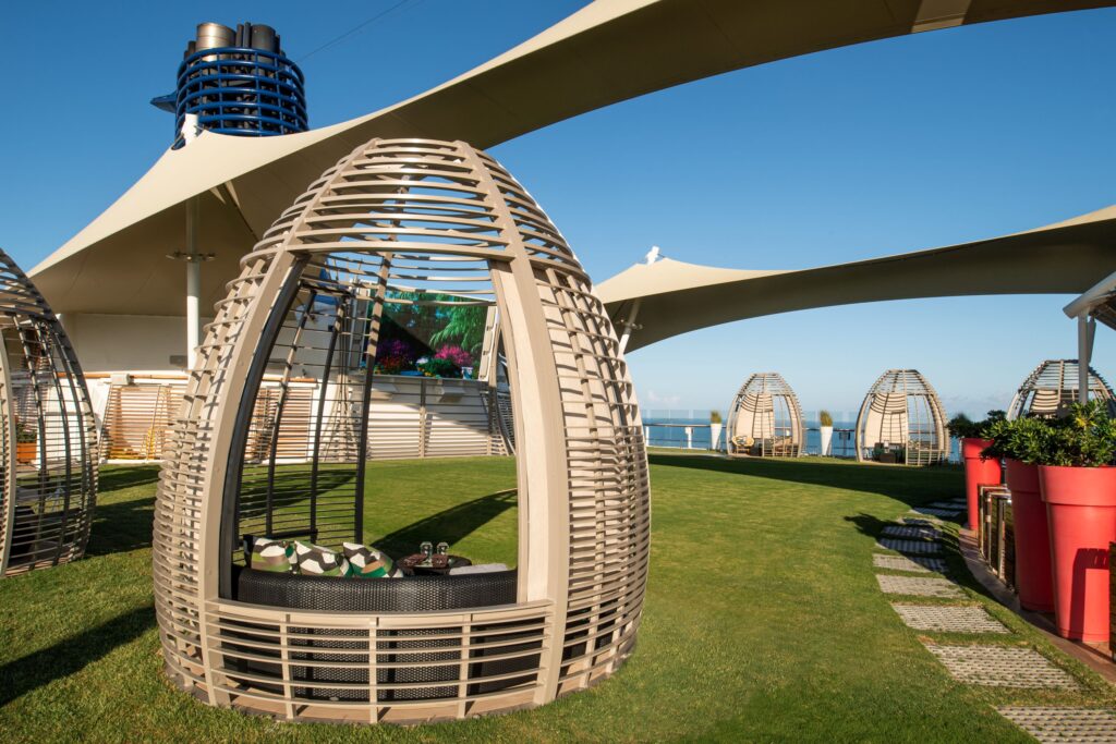 celebrity equinox lawn club